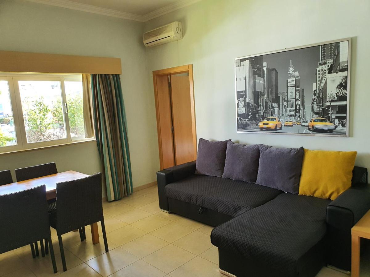 Flamingo Apartments Портиман Экстерьер фото