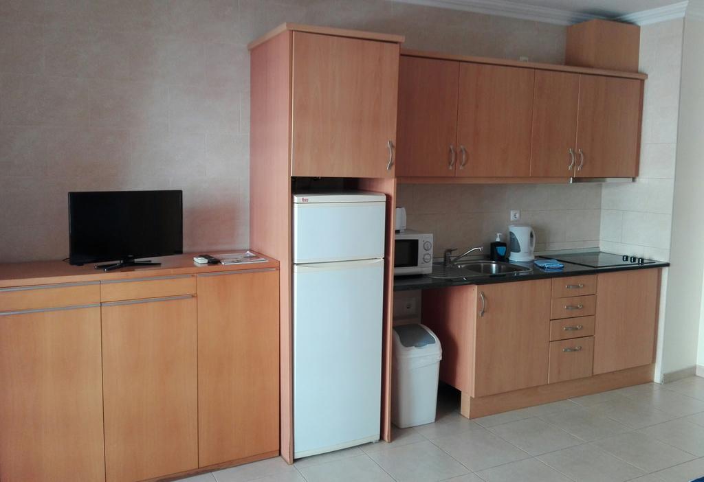 Flamingo Apartments Портиман Экстерьер фото